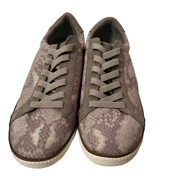 Dr. Scholl’s Shoes - Dr. Scholl’s Women’s Seaside Microfiber Gray Snakeskin Print Sneakers Size 7M